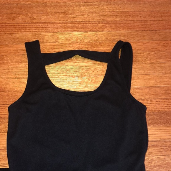 Cute peplum dress with cut out in back - Picture 2 of 2